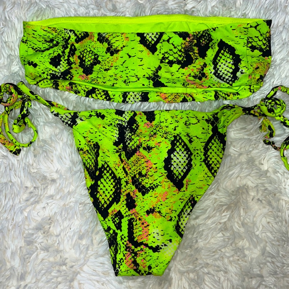 ASOS strapless bikini - Picture 2 of 5